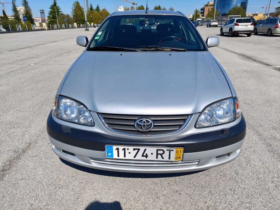 Toyota Avensis 2001