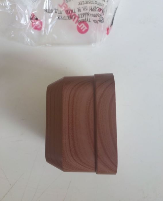 Розетки накладні