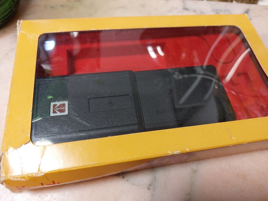 Câmara Kodak Ektralite 400 nova em caixa com manual de instruções 

É