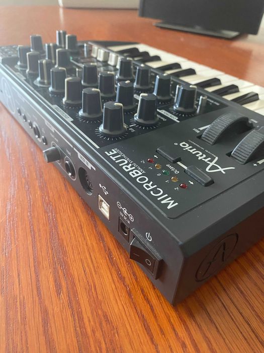 Arturia Microbrute