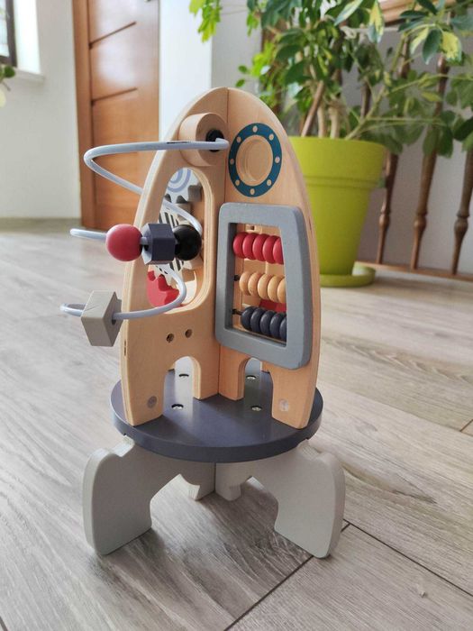 Rakieta - sensoryczna / manipulacyjna zabawka edukacyjna