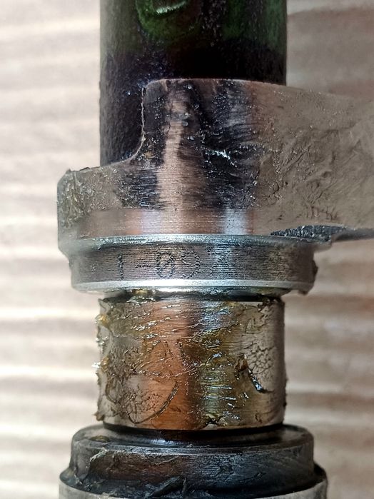 Распредвал вольво в40