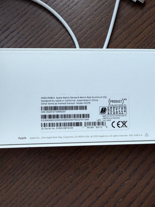 Apple Watch series 6 44mm Red Aluminum Cel