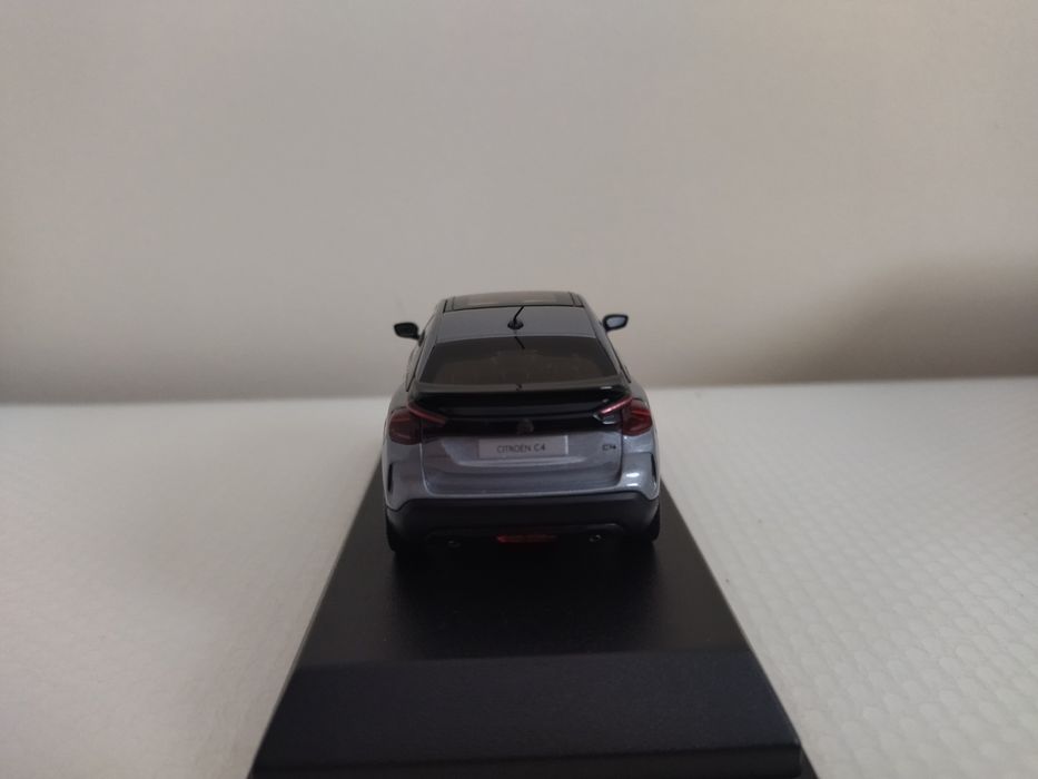 Miniatura Citroen C4 Nova 1/43