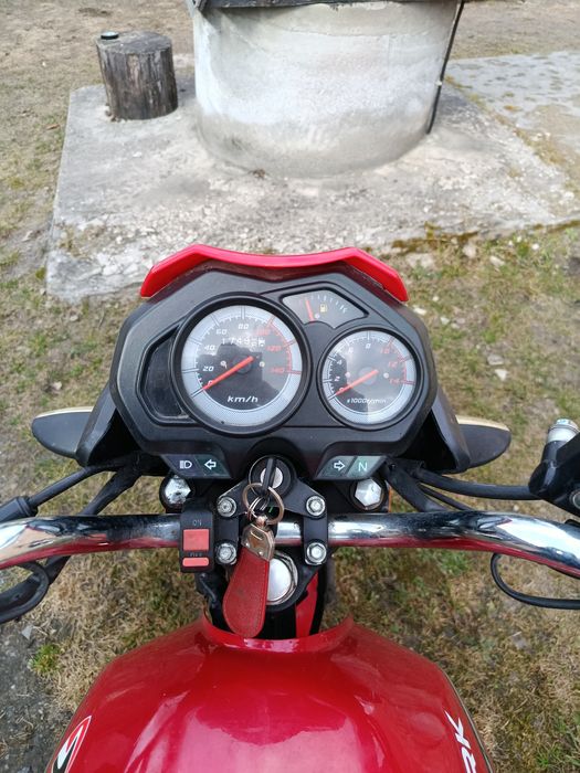 Продам мотоцикл spark