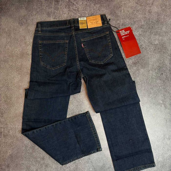 Класичні чоловічі джинси Levis(розмір-31,42)