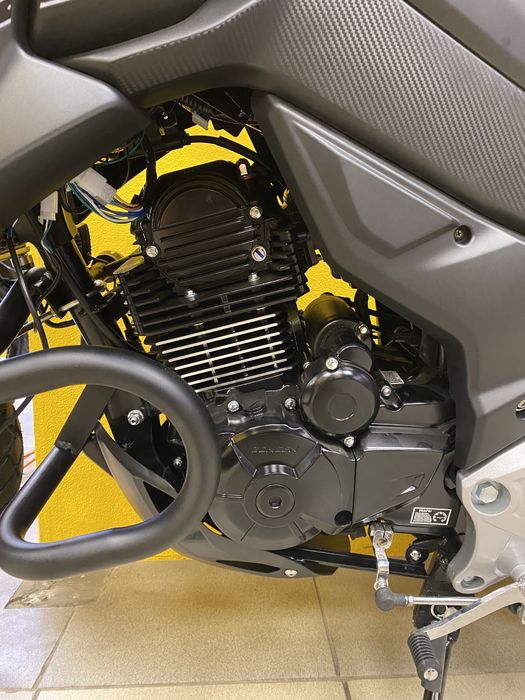 Мотоцикл SPARK SP300T-4