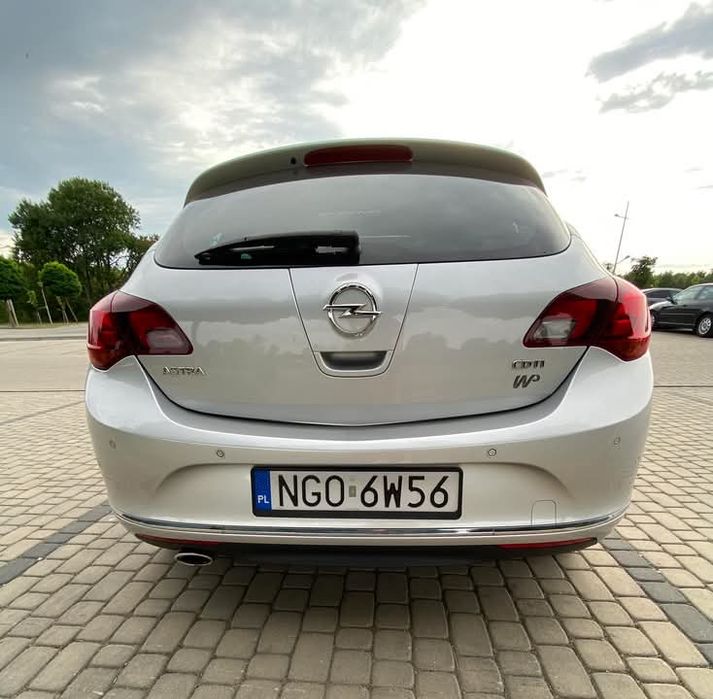 Sprzedam/wymienie Opel Astra J 2014, 206 000 km 2.0 diesel 165km