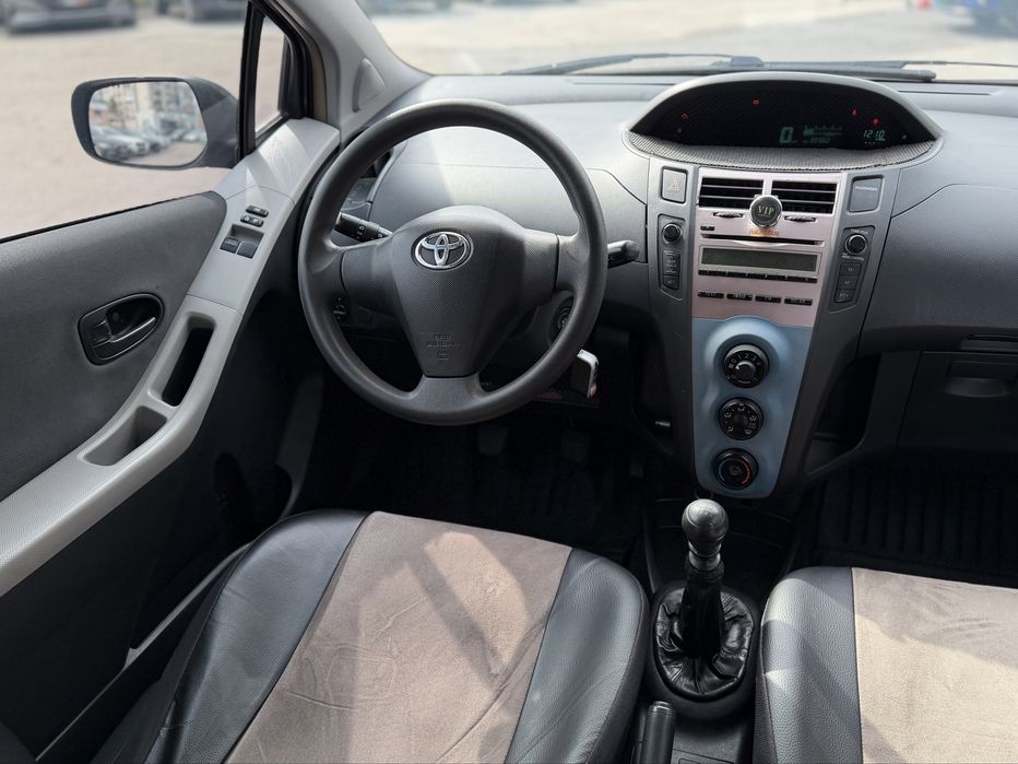 TOYOTA YARIS 2011 року, 1.4 дизель, механіка, передній привід.