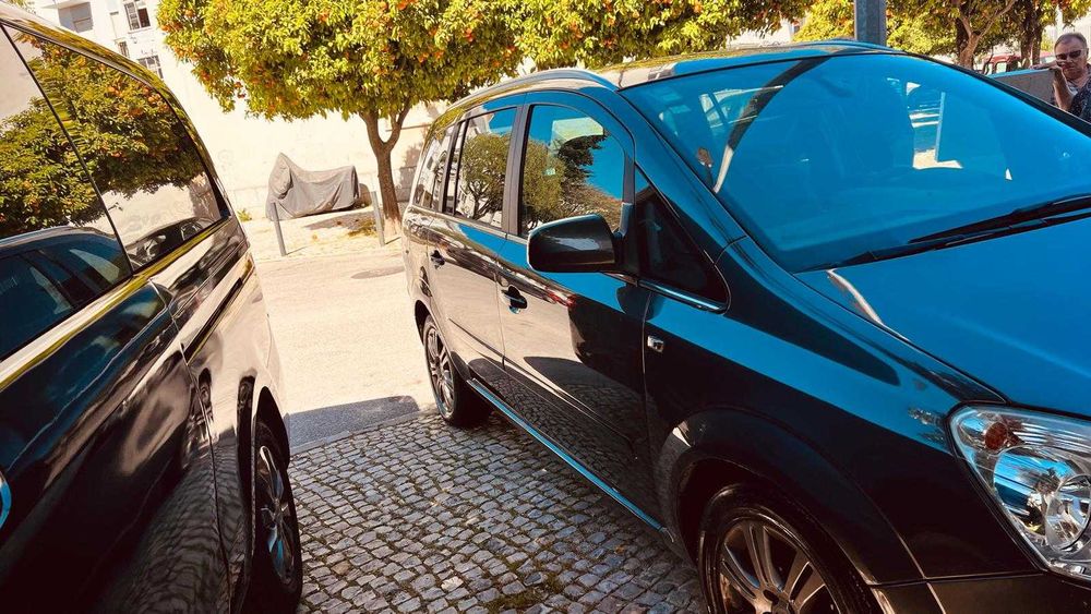 OPEL ZAFIRA 2012  7 Lugares
