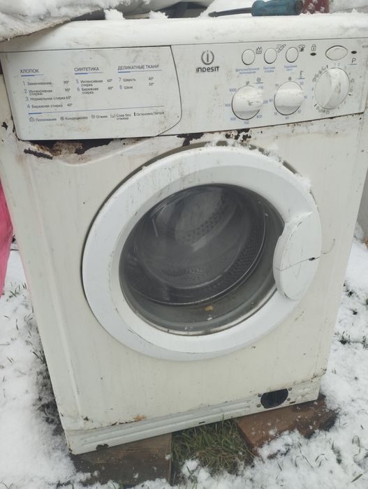 Стиральная машина Индезит под ремонт