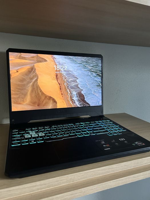 Vendo Setup Gaming Completo em excelente estado (PC/Monitor/PS4/Mesa)