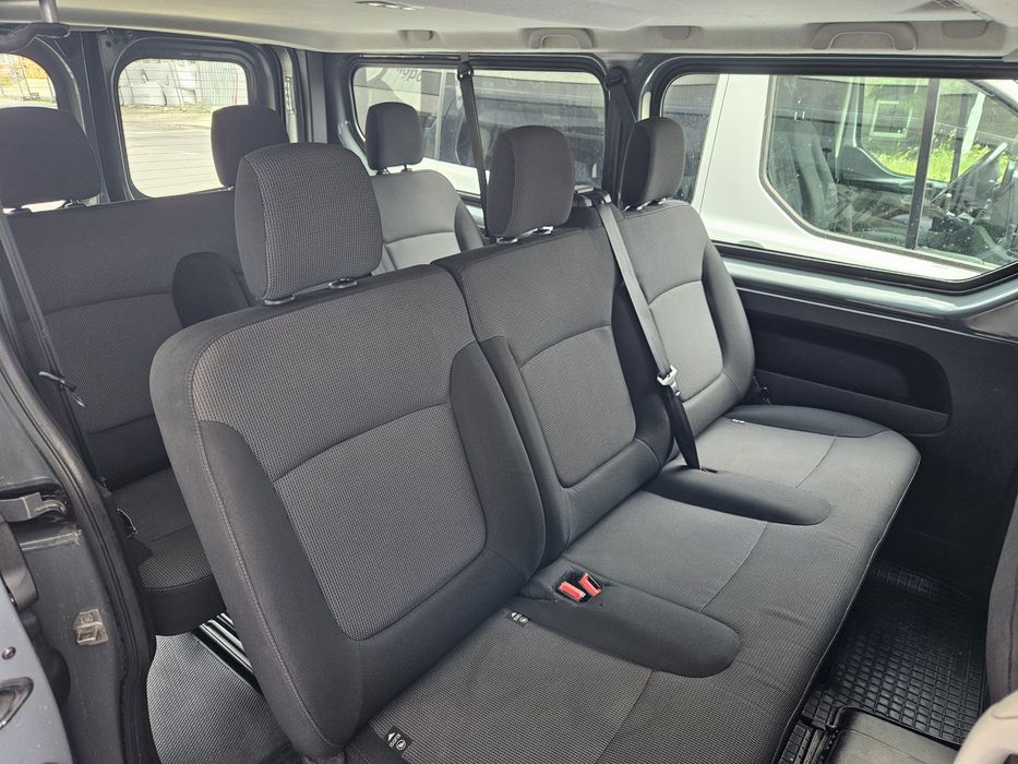 WYNAJEM BUSÓW 9 Osobowych Wypożyczalnia lubuskie TRAFIC VIVARO aut