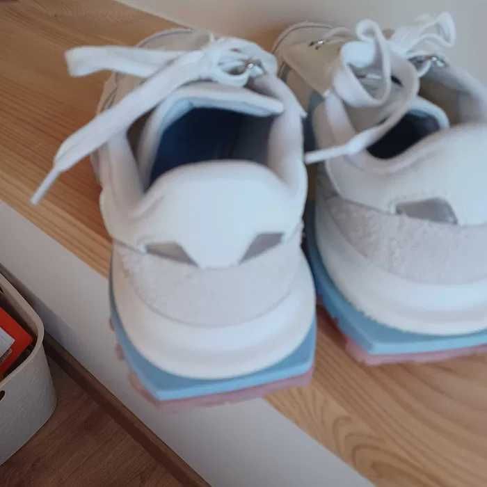 Lacoste snakersy rozmiar 39 nowe