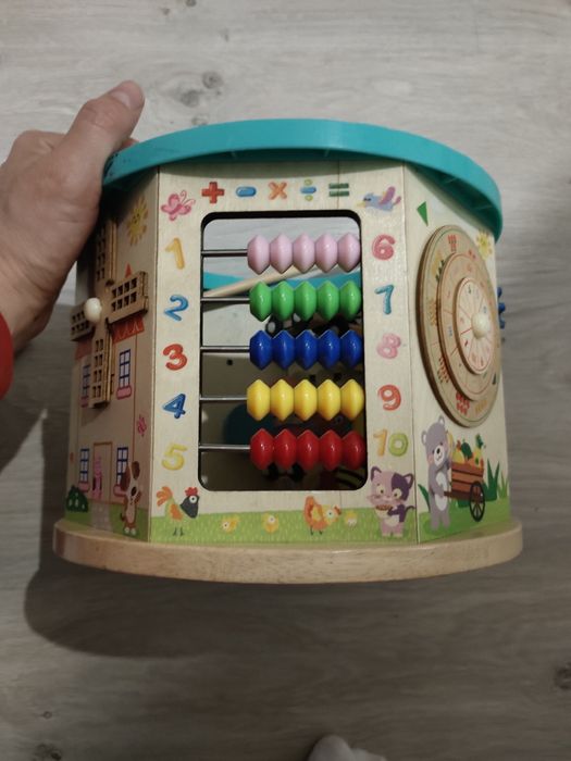 Розвиваючий логічний куб