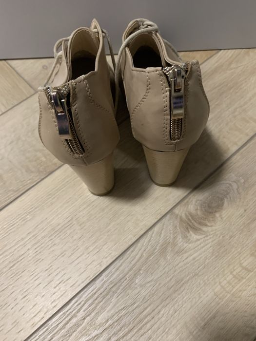 Botki buty damskie beżowe 37