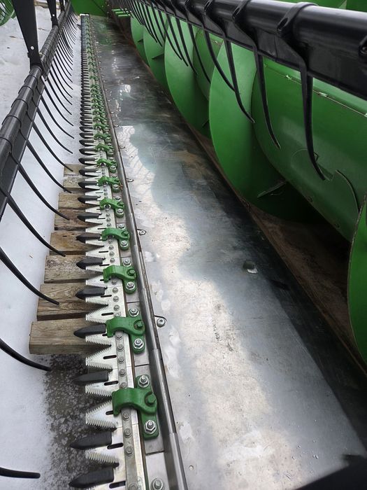 жатка John Deere 625 Flex