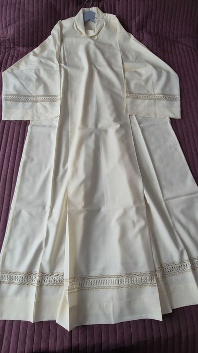 NOWA wełniana alba ecru z mereżką szyta na miarę 176