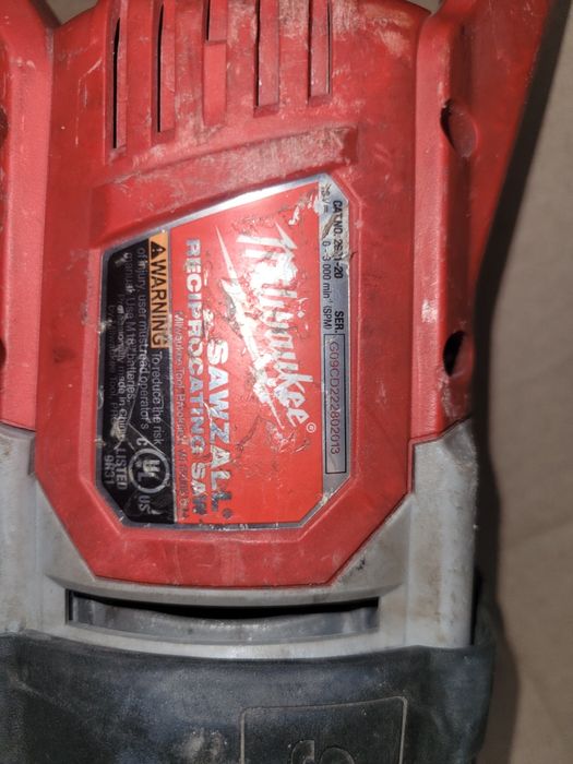 Акумуляторна сабельна шабельна пила Milwaukee M18 BSX-0 (2621-20)
