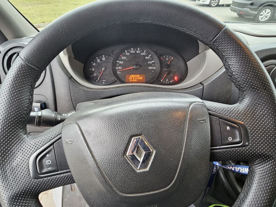 Renault  Master 2011 rok autolaweta