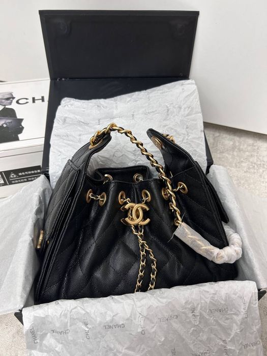 Сумочка в стилі Chanel