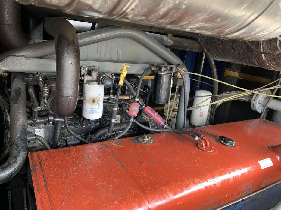 Компрессор винтовой дизельний продам