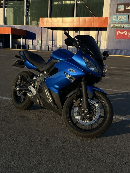 Kawasaki ninja 400r
