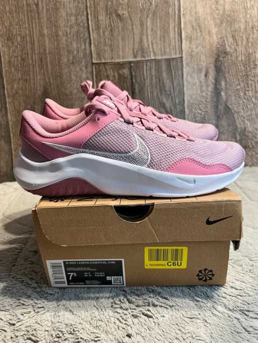 Buty, trampki do biegania Nike Legend Essential 3 NN 38,5