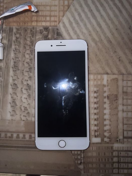 Iphone 7+ rose, 256gb торг присутній
