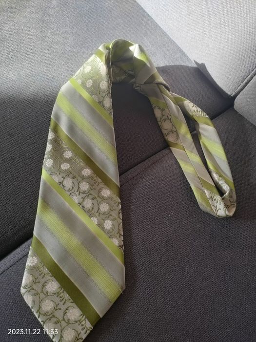 Krawat męski w paski