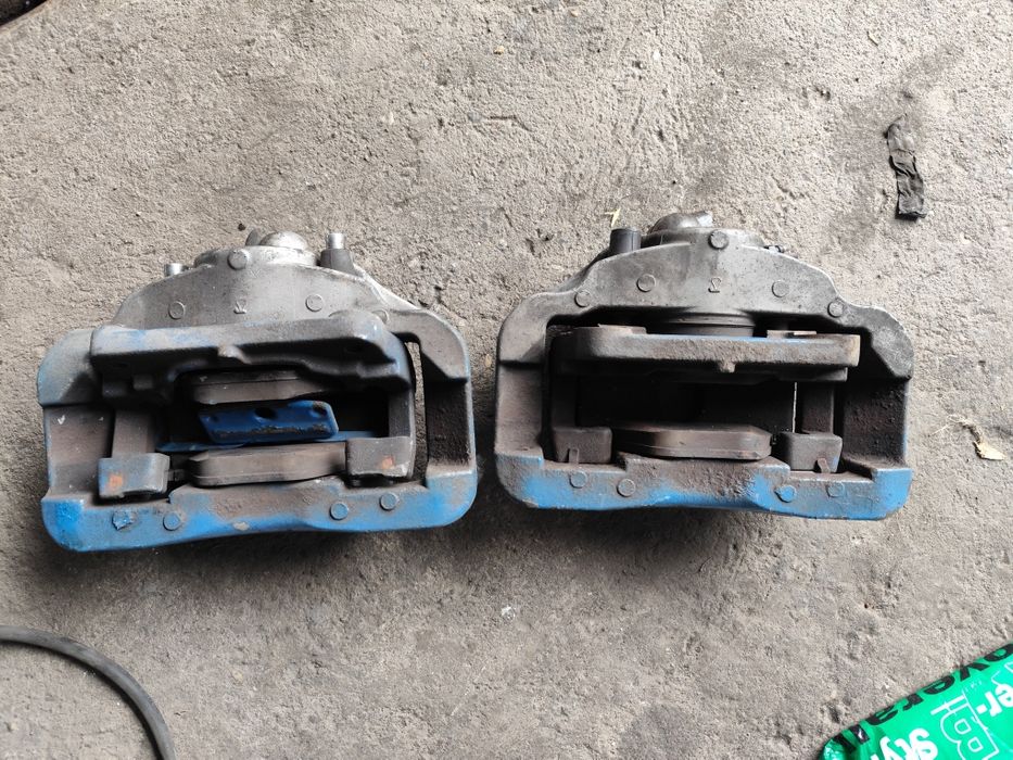 Nowe tarcze + zaciski BMW