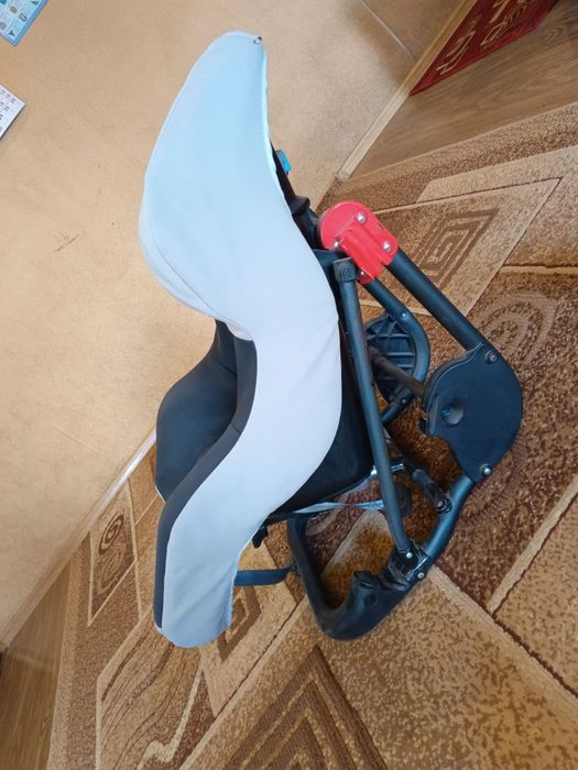 Детское автокресло chicco 0-18 кг