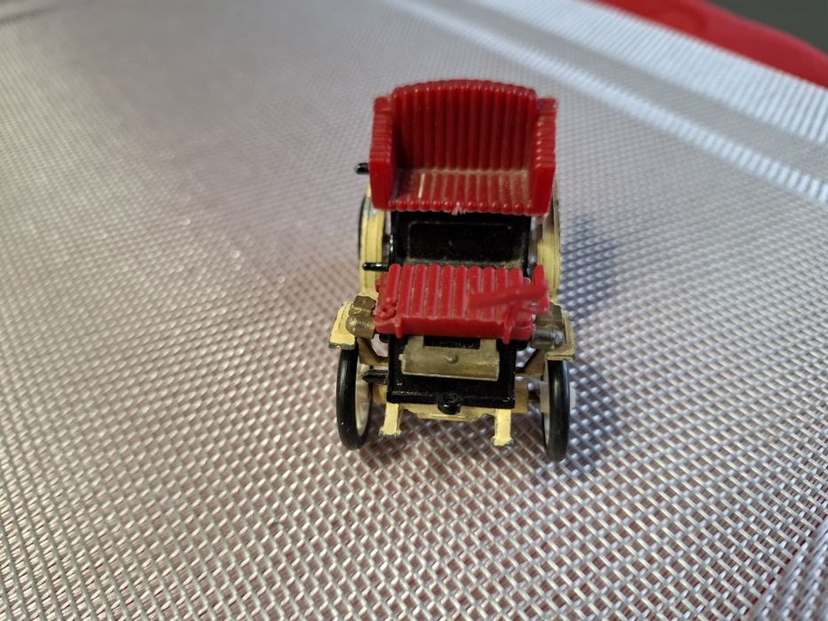 Model bryczka skala 1:64