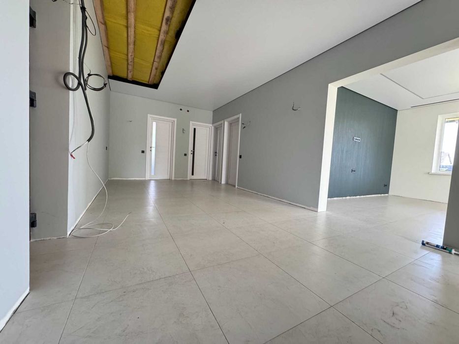 р Продається новий окремий будинок біля Райського саду