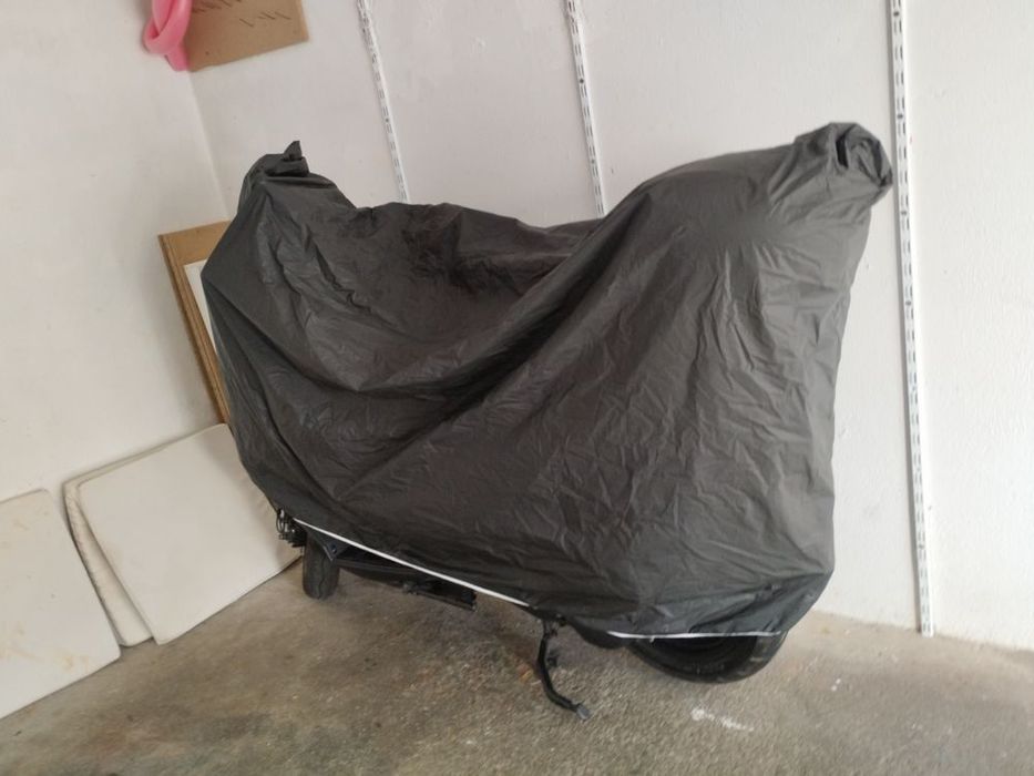 Mota 125  Kymco Sky Town