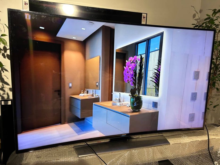 9 Серія, Перміум 4K вигнутий ТВ 55” 65” Samsung 55HU9000, 65HU9000