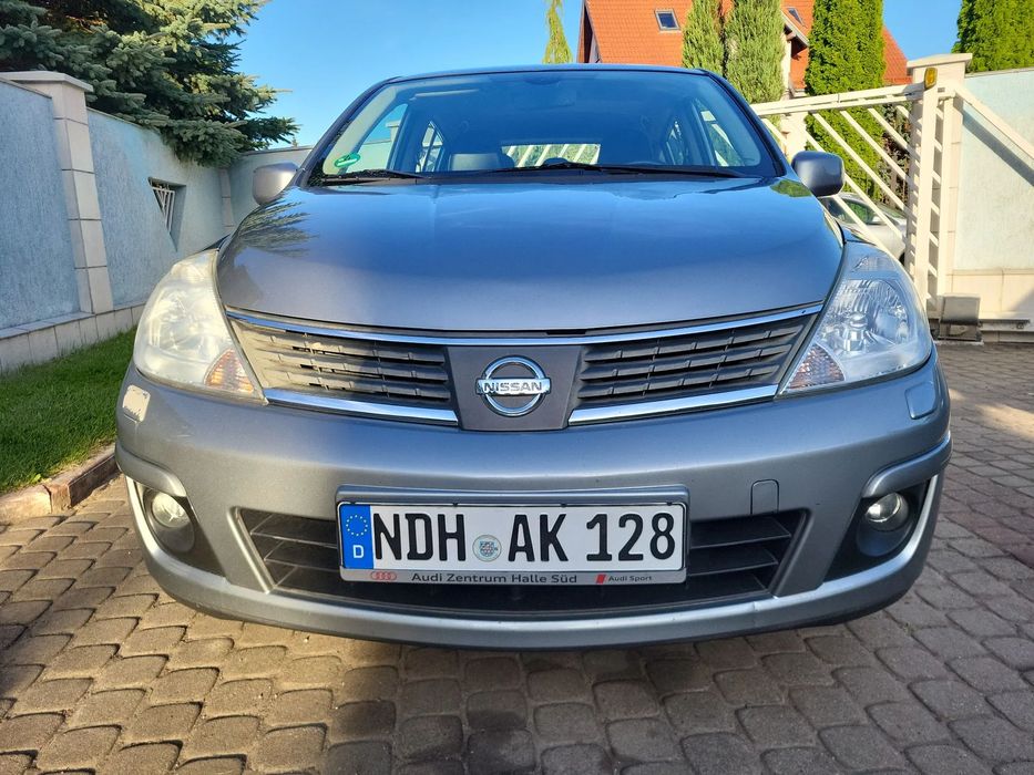 Nissan Tiida