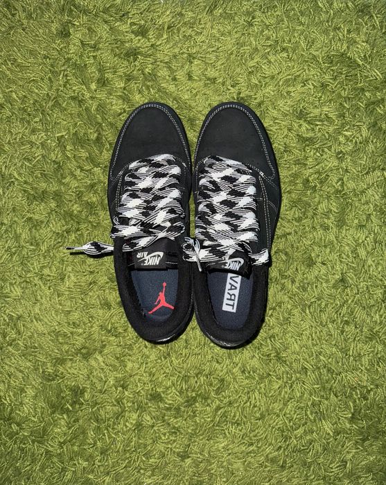 Black Phantom Travis Scott