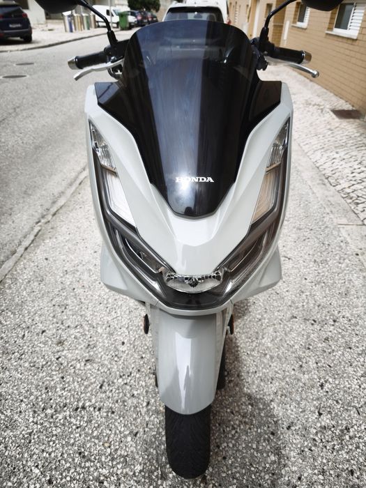 Honda PCX 125 2024 + Equipamento Completo