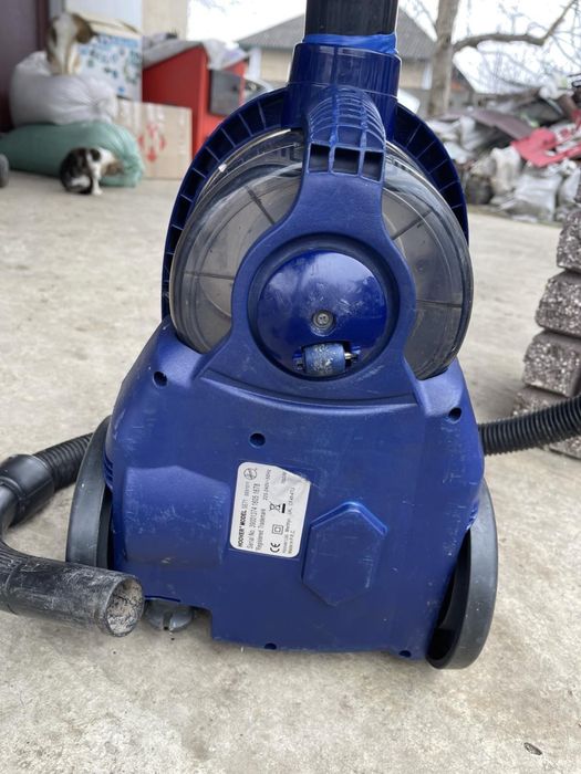Продам пылесос без мешка Hoover Sprint Evo (модель TSBE с