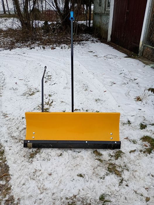 Pług śnieżny do traktorka kosiarki