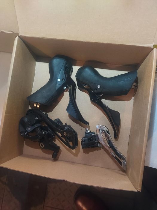 Shimano 105 12v Manetes e Desviadores