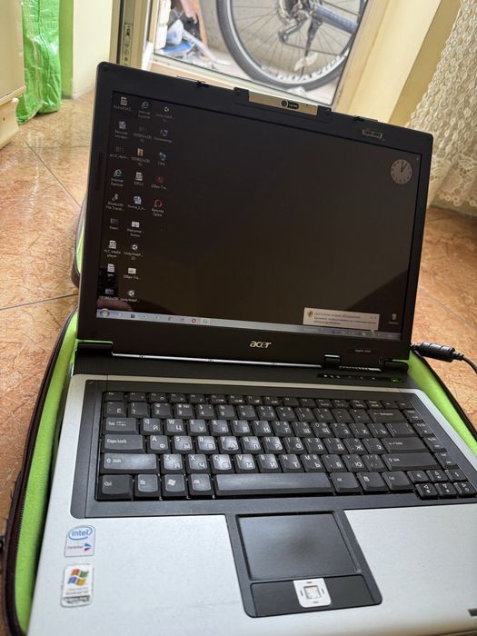 ноутбук acer ,  asus ціна за два 1000 грн