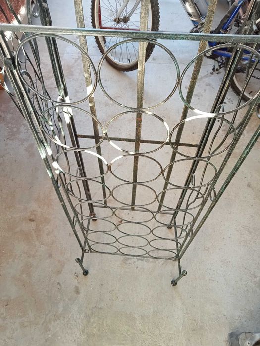 mesa de vidro com 6 cadeiras (4+2)