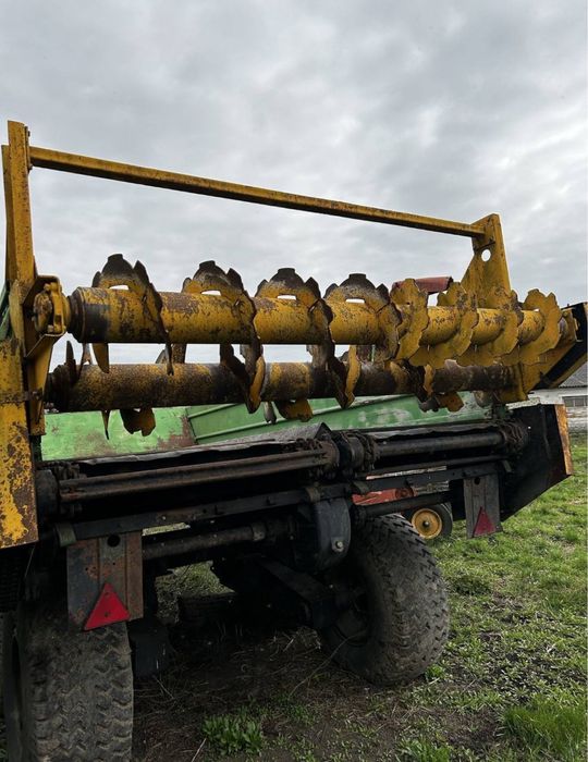 Гноєрозкидач