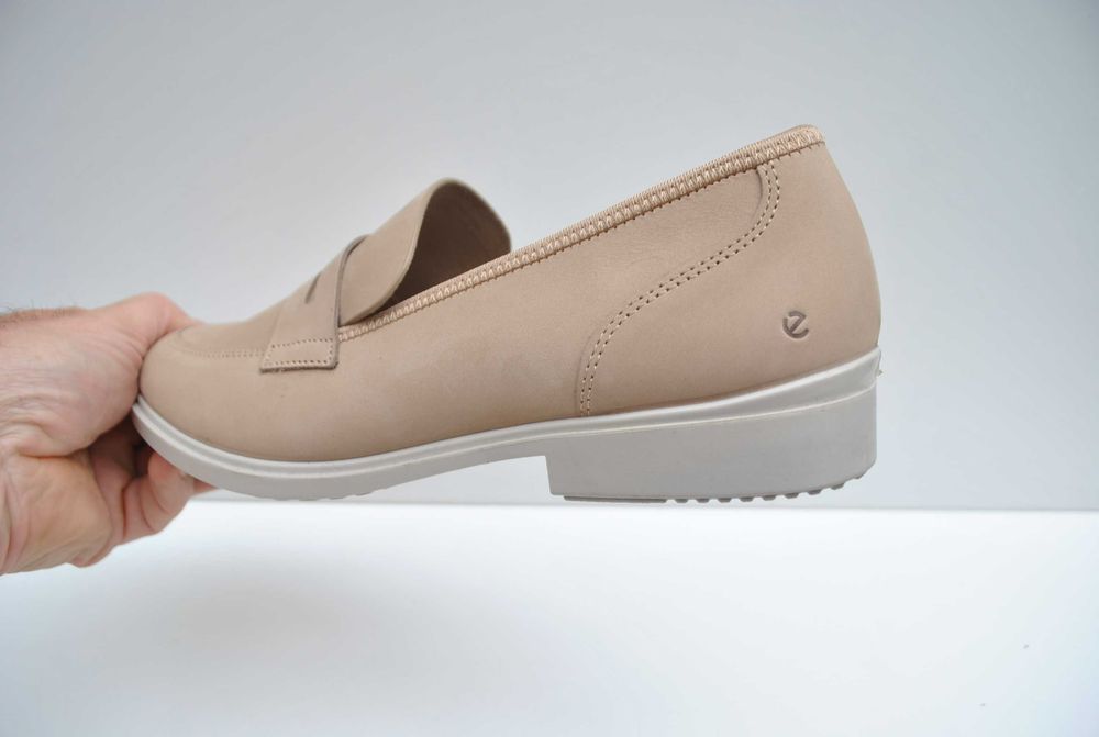 Komfortowe mokasyny Ecco Dress Classic 15