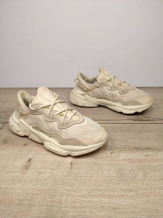 Кросівки adidas ozweego 38р