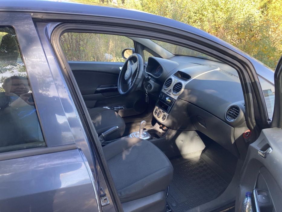 Продам автомобиль Opel Corsa