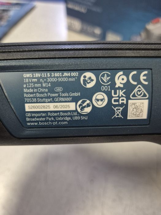 Кутова шліфмашина (болгарка) Bosch  GWS 18V-11 S solo(тушка) sds-гайка