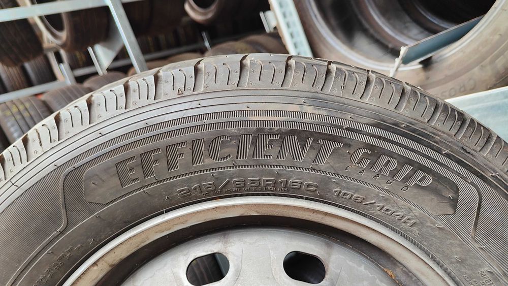 Opona 215/65R16C GOODYEAR EFFICIENT GRIP CARGO 106/104H 8,3mm 2020r x1